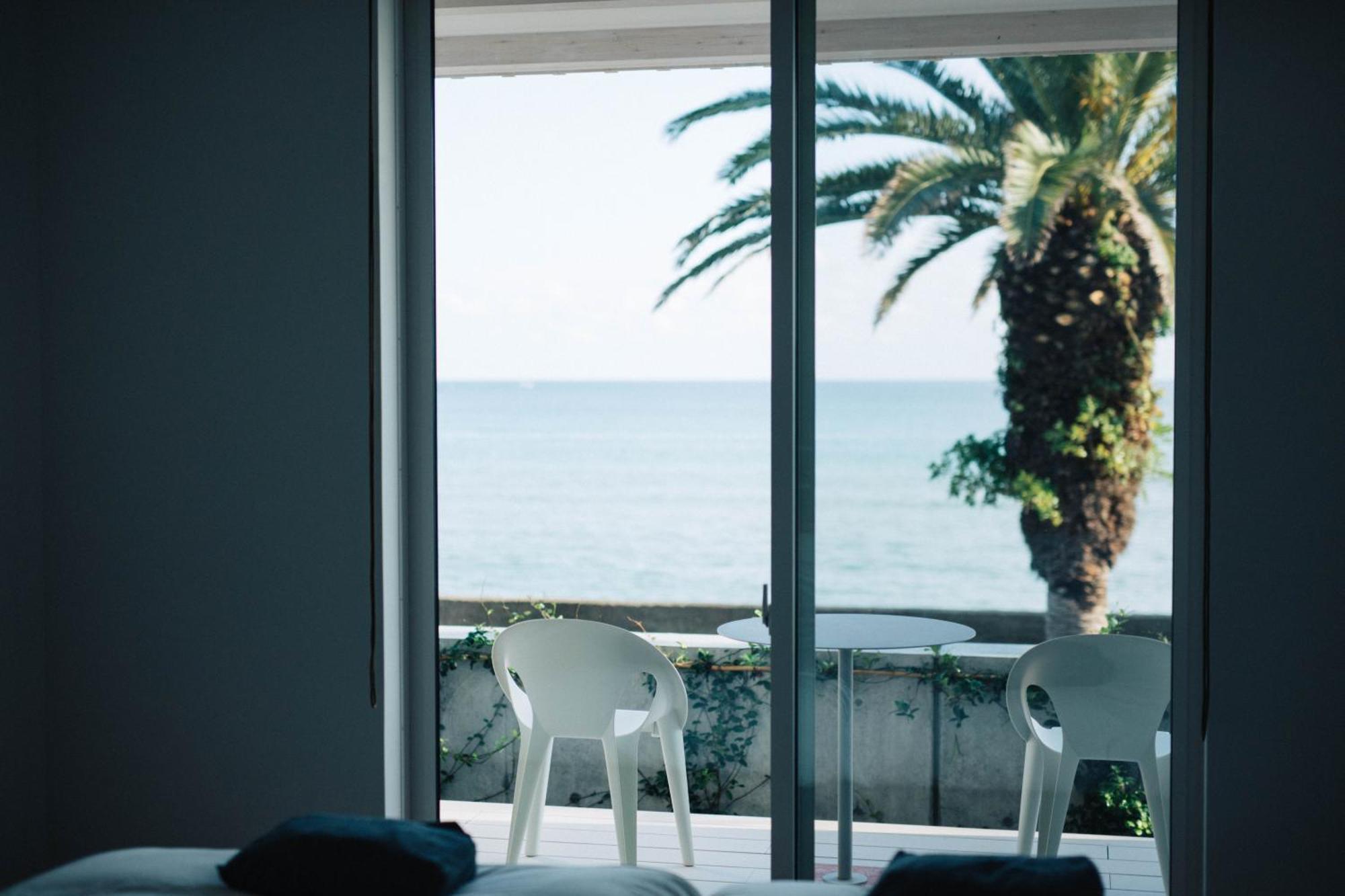Colorit Goto Islands Hotell Exteriör bild